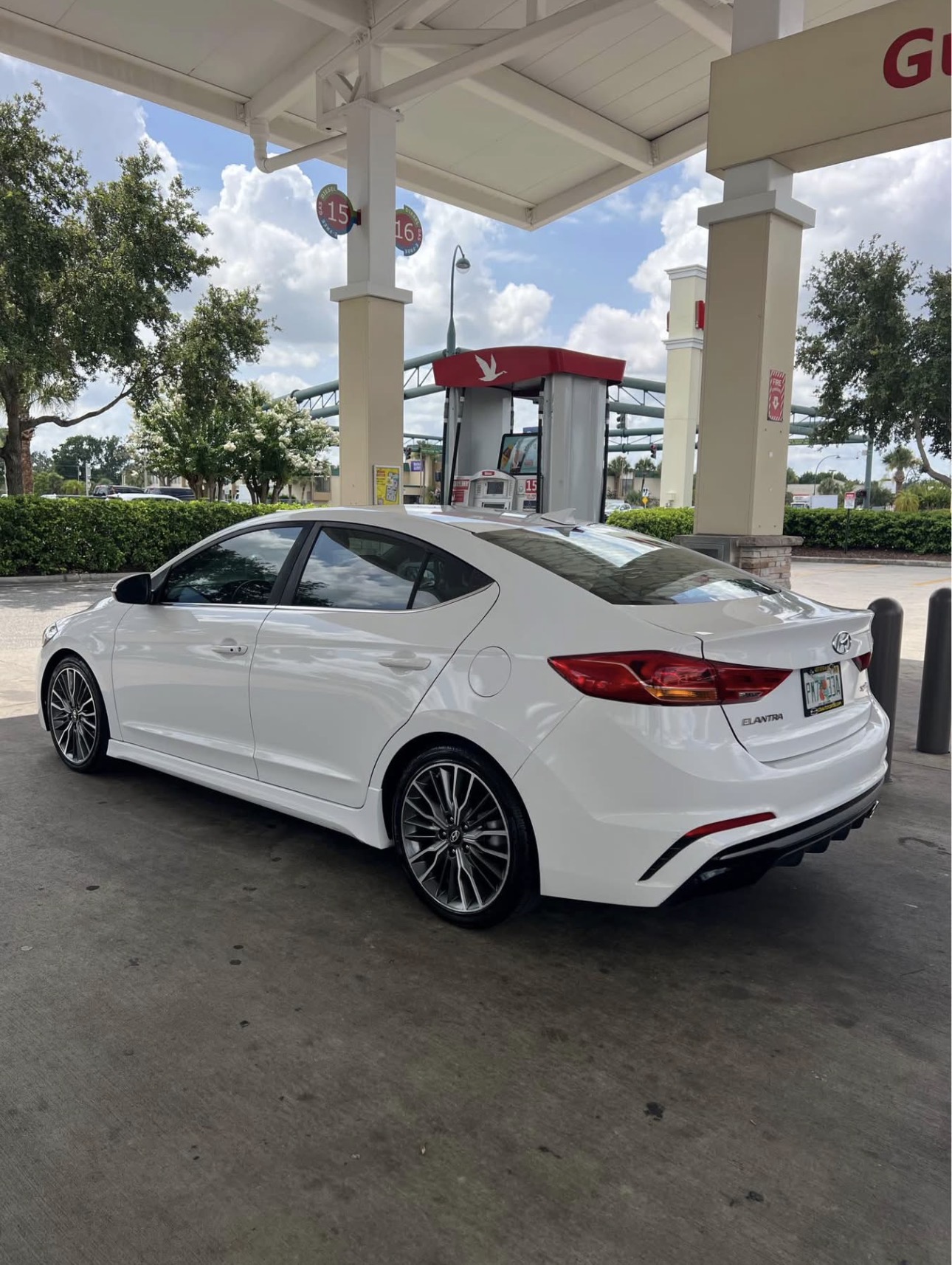 2017 Hyundai Elantra · Sport Sedan 4D