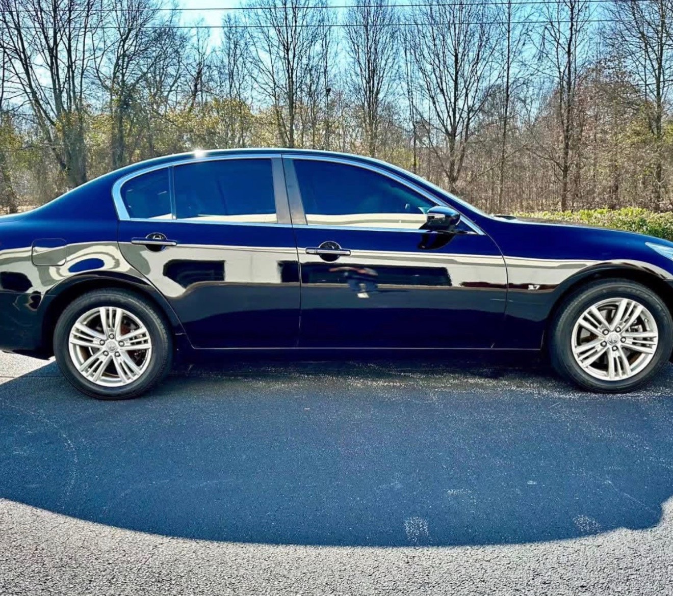 2015 Infiniti Q40 · Sedan 4D 