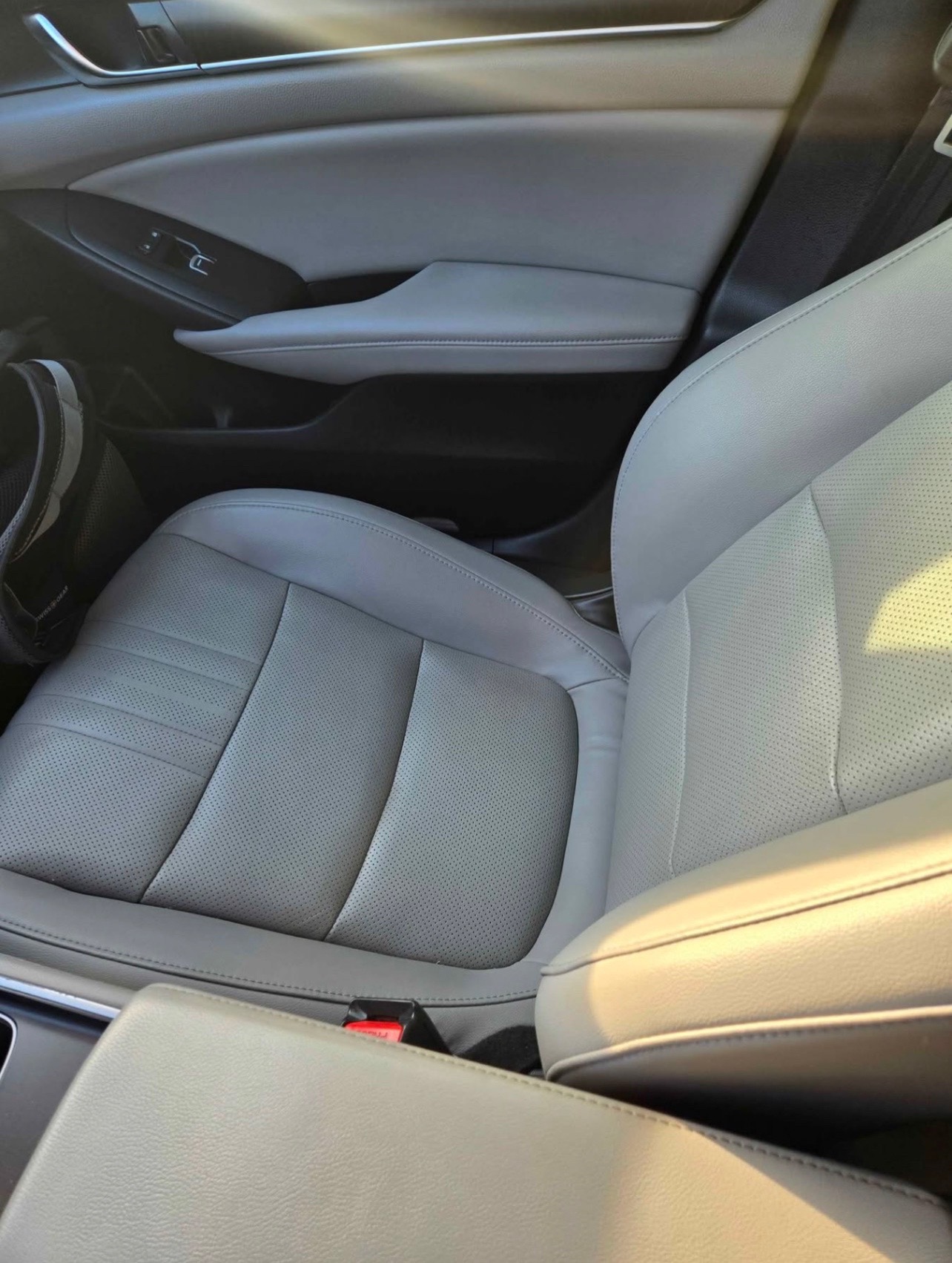 2018 Honda Accord 2.0T Touring – Sedan 4D 